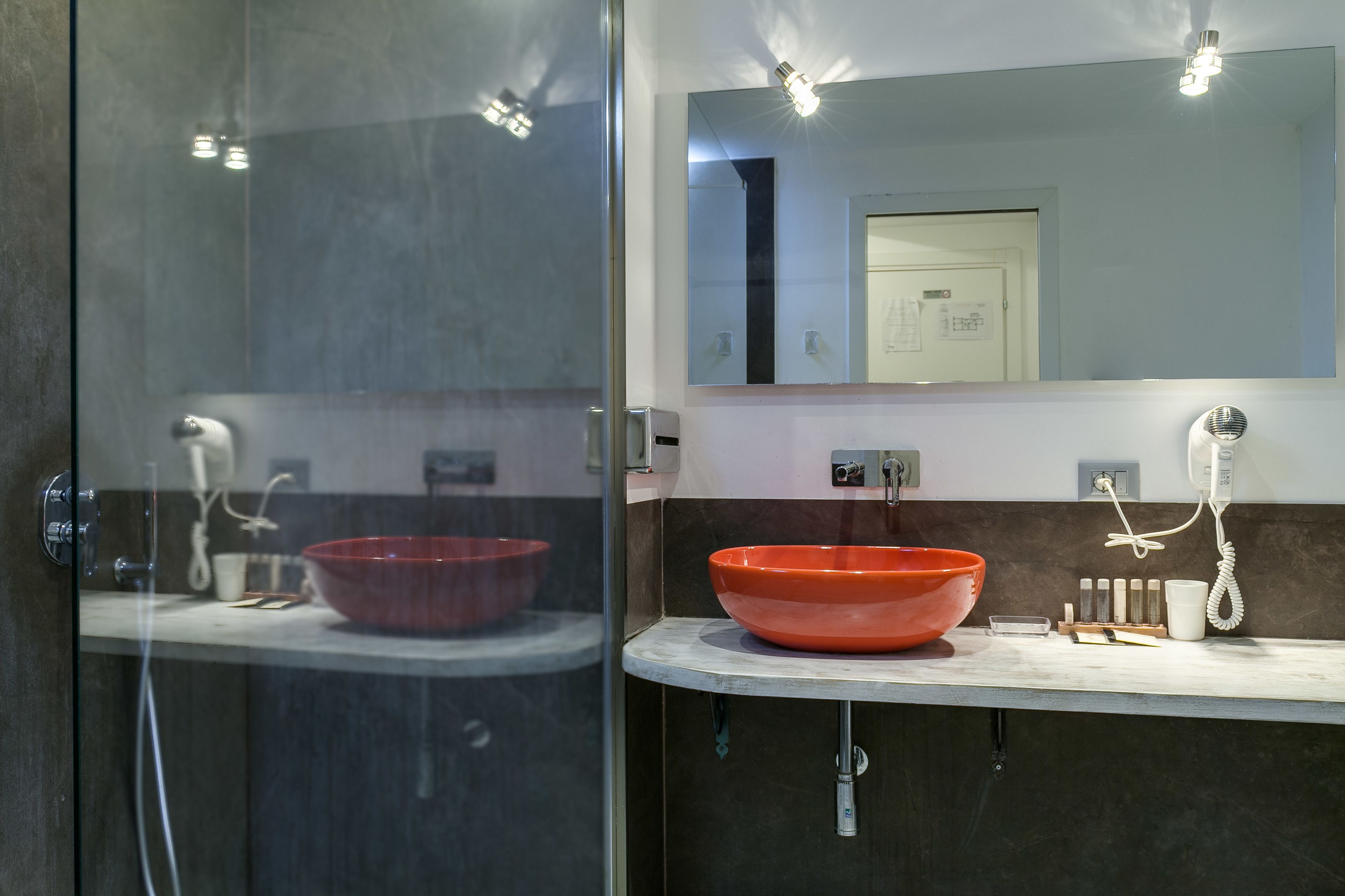 Photo - Flat 285