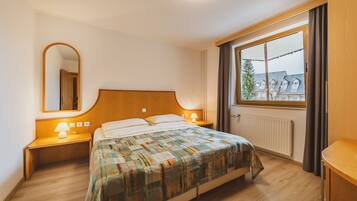 Apartment, 1 Bedroom, Balcony, Mountain View (Kitchen - 2 to 4 People) | 1 bedroom, cribs/infant beds, free WiFi, bed sheets