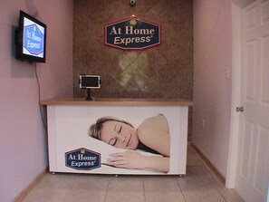 Reception - At Home Express Tangerine Inn (DeLand)