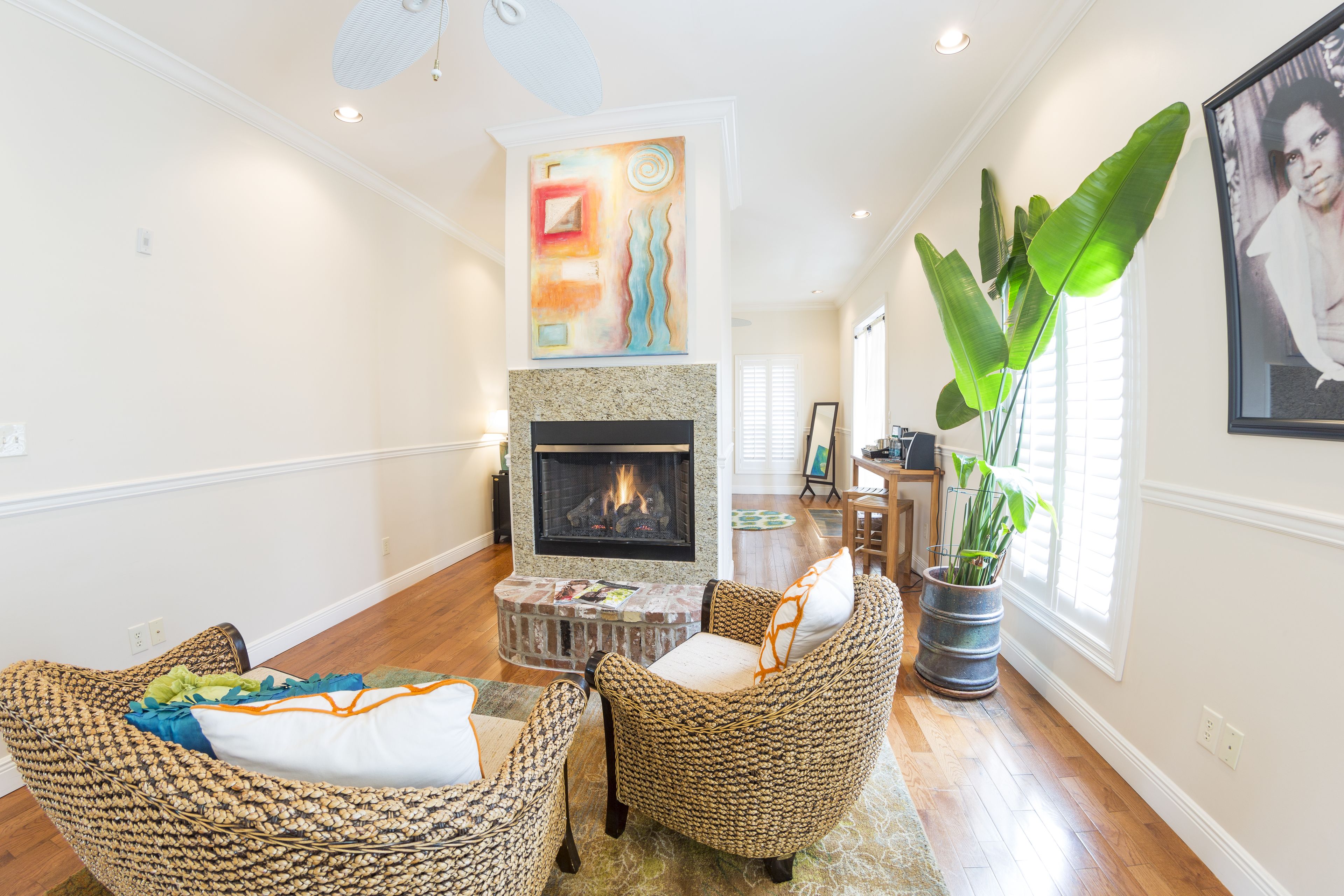 华丽套房, 1 张特大床, 壁炉 (Lottie) | 起居区 | 平板电视