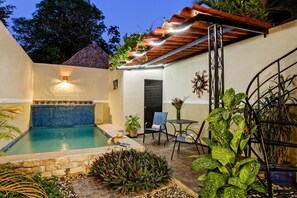 Casa luxo, 2 quartos, cozinha, vista para o pátio | Terraço/pátio