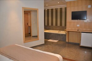 Suite, Hot Tub | Living area - Saionara Hotel (Rio de Janeiro)