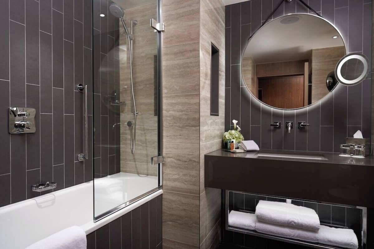 Literie de qualité, coffre-fort pour ordinateur portable, bureau