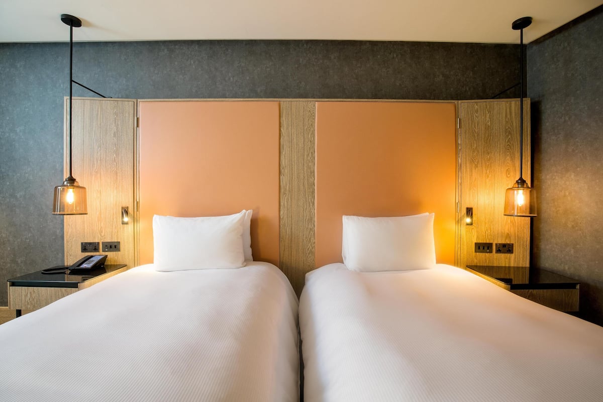 Premium bedding, in-room safe, desk, laptop workspace