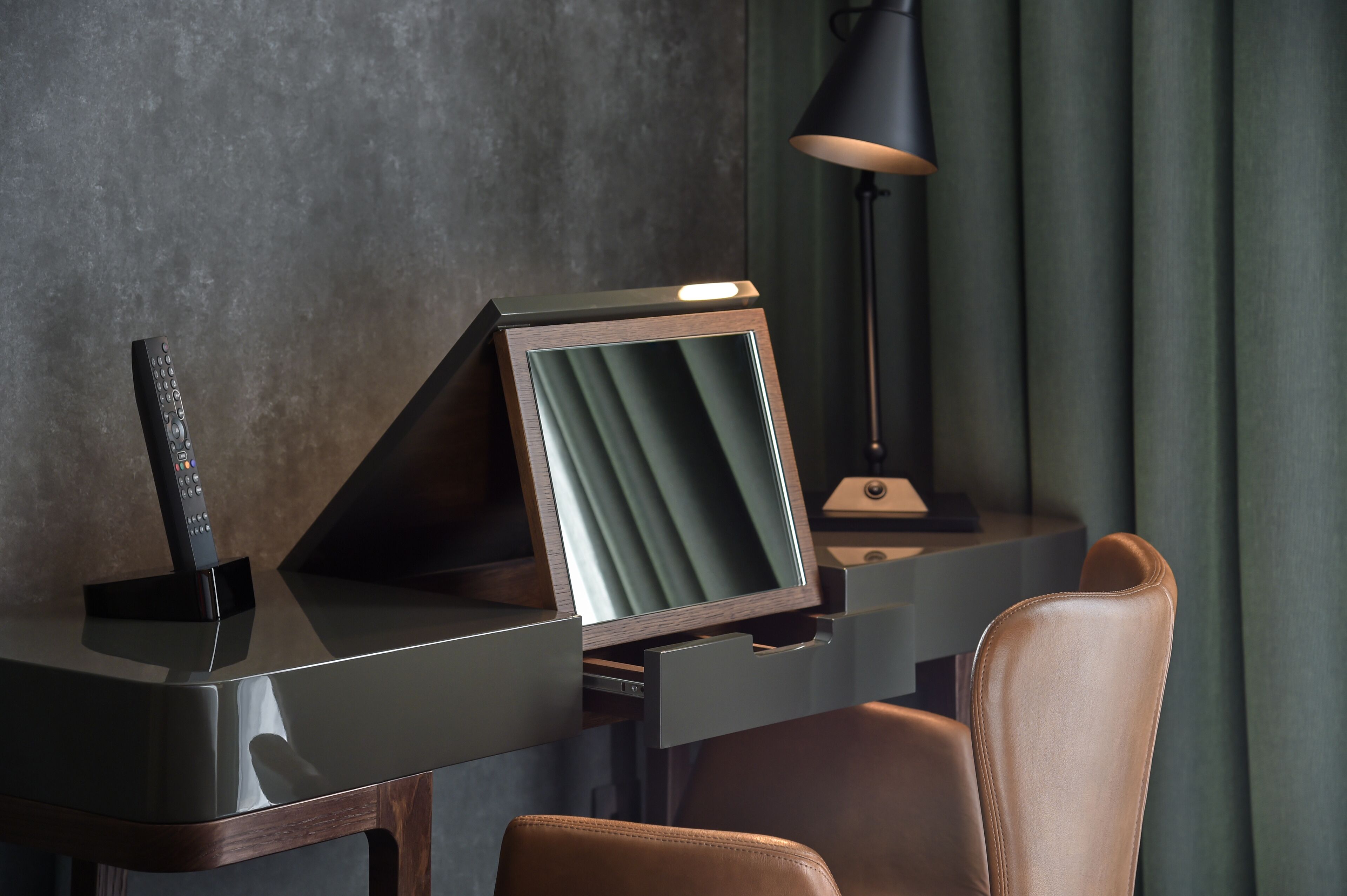 Literie de qualité, coffre-fort pour ordinateur portable, bureau