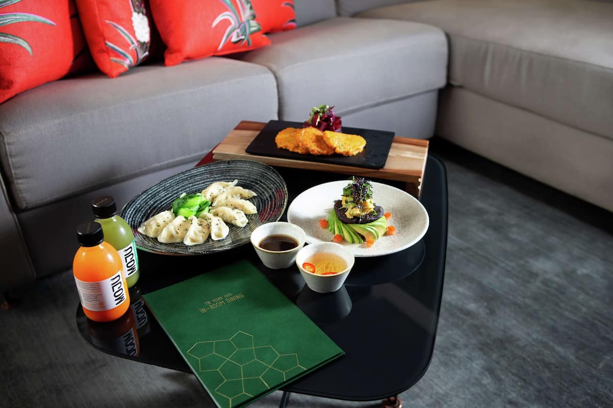 Design-suite - 1 kingsize-seng (Vegan) | Opholdsområde | LED-tv