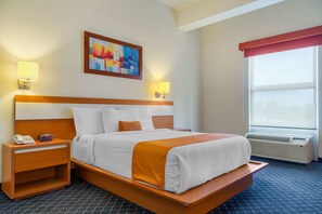 客房内保险箱、隔音、免费 WiFi、床单