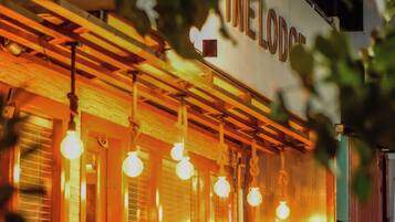 Façana frontal de l'allotjament