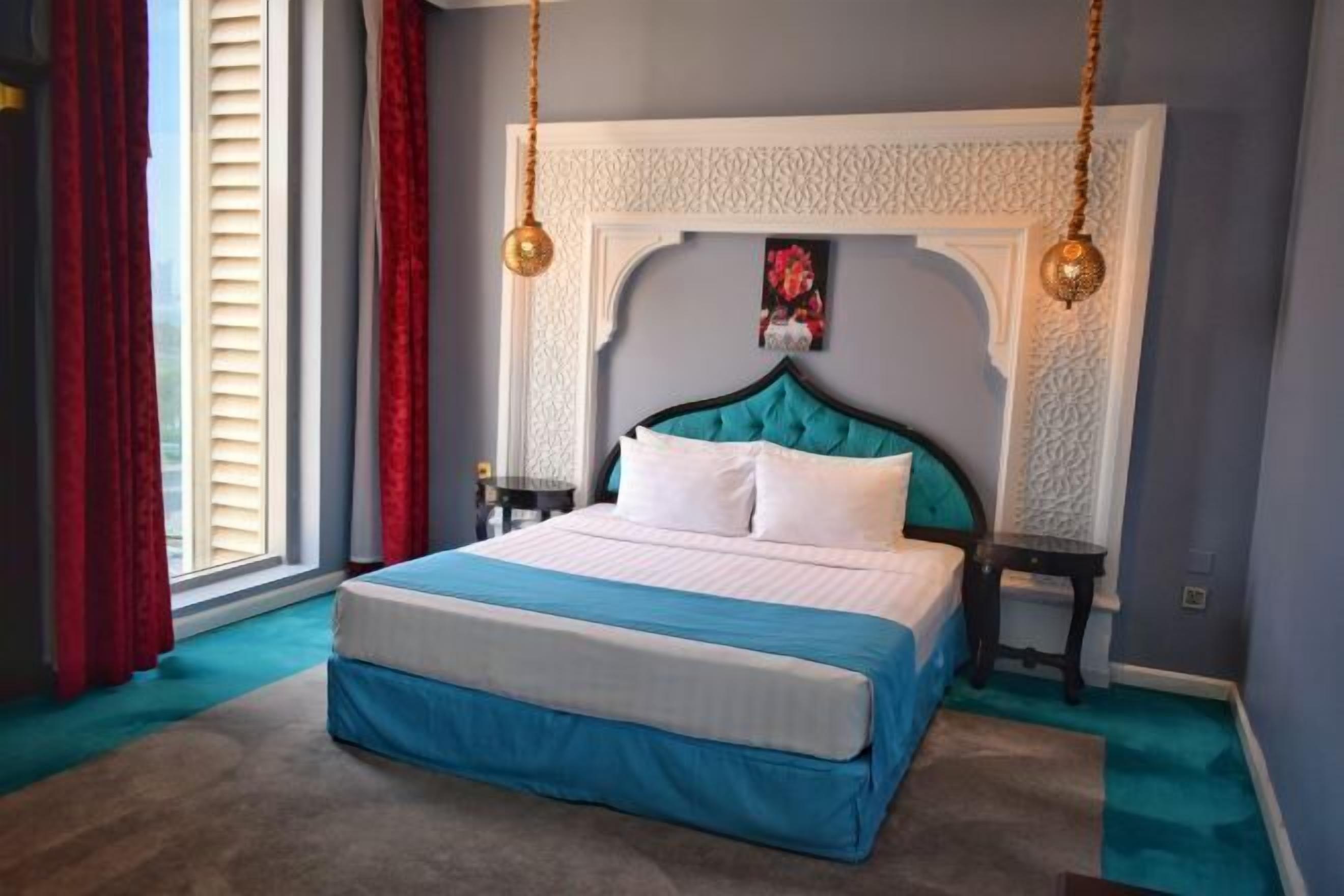 Premium bedding, pillowtop beds, minibar, in-room safe