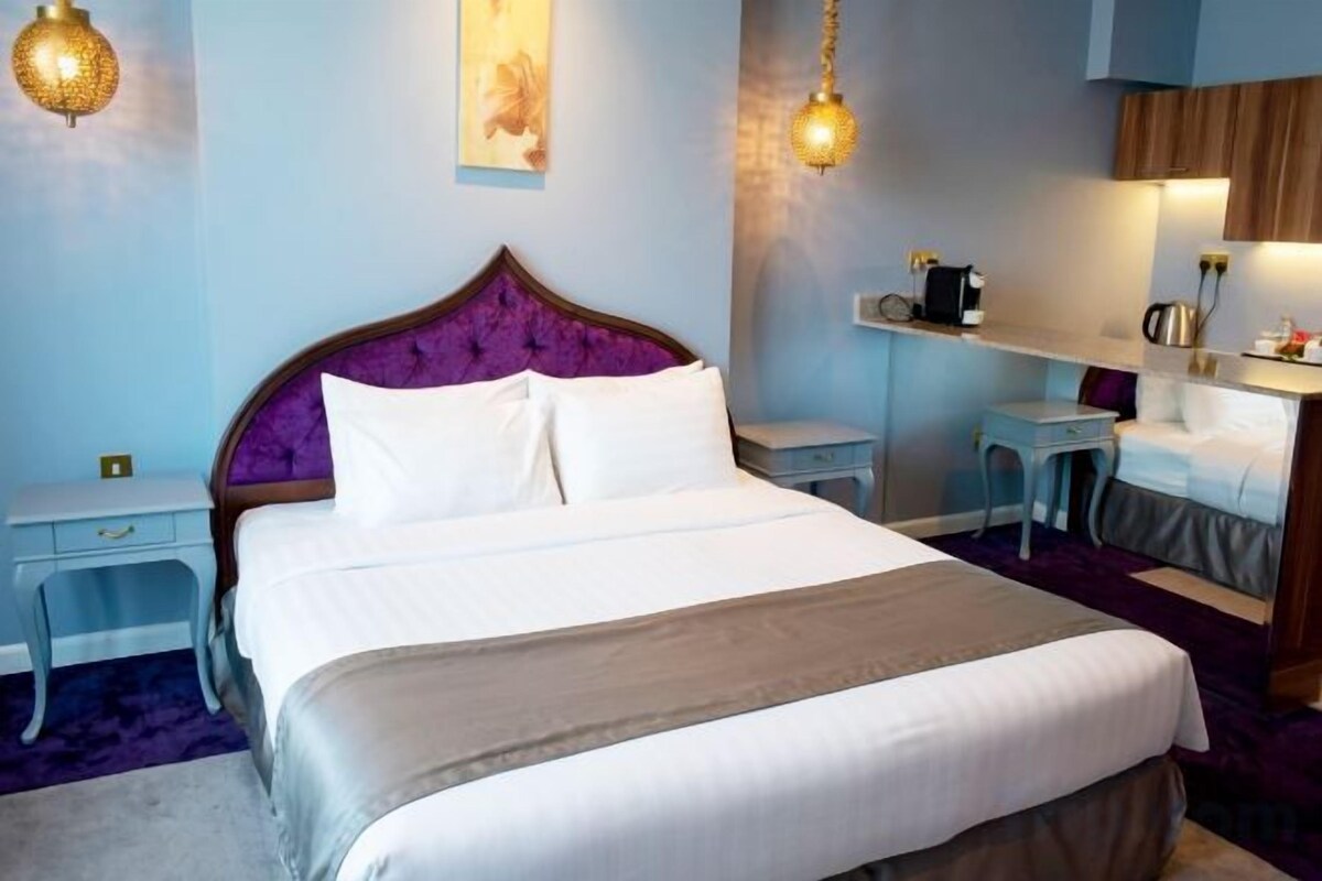 Premium bedding, pillowtop beds, minibar, in-room safe