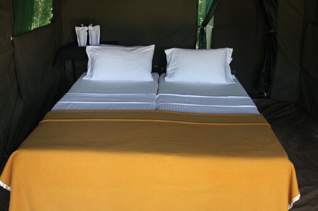 1 chambre, matelas mémoire de forme, ameublement personnalisé