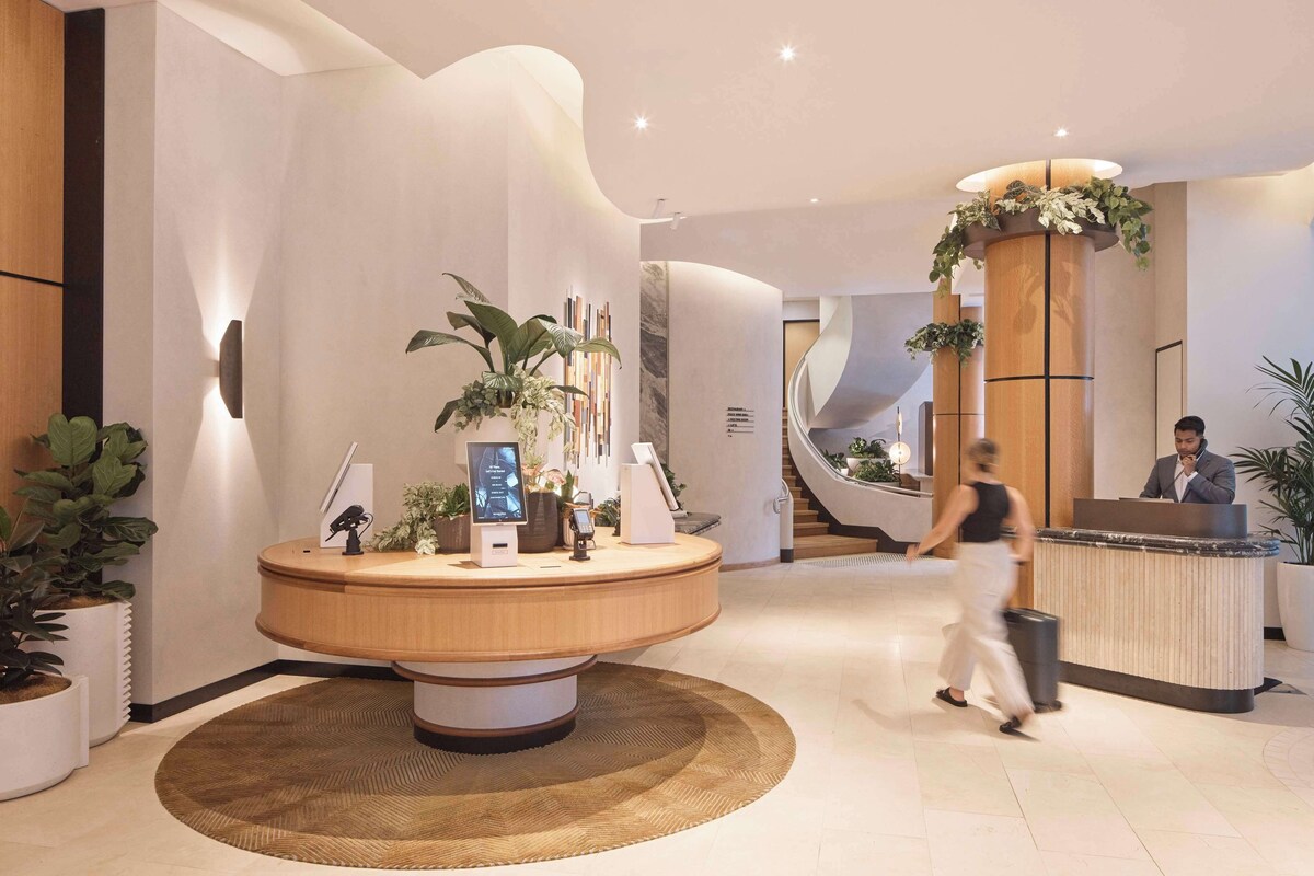 Rydges Australia Square