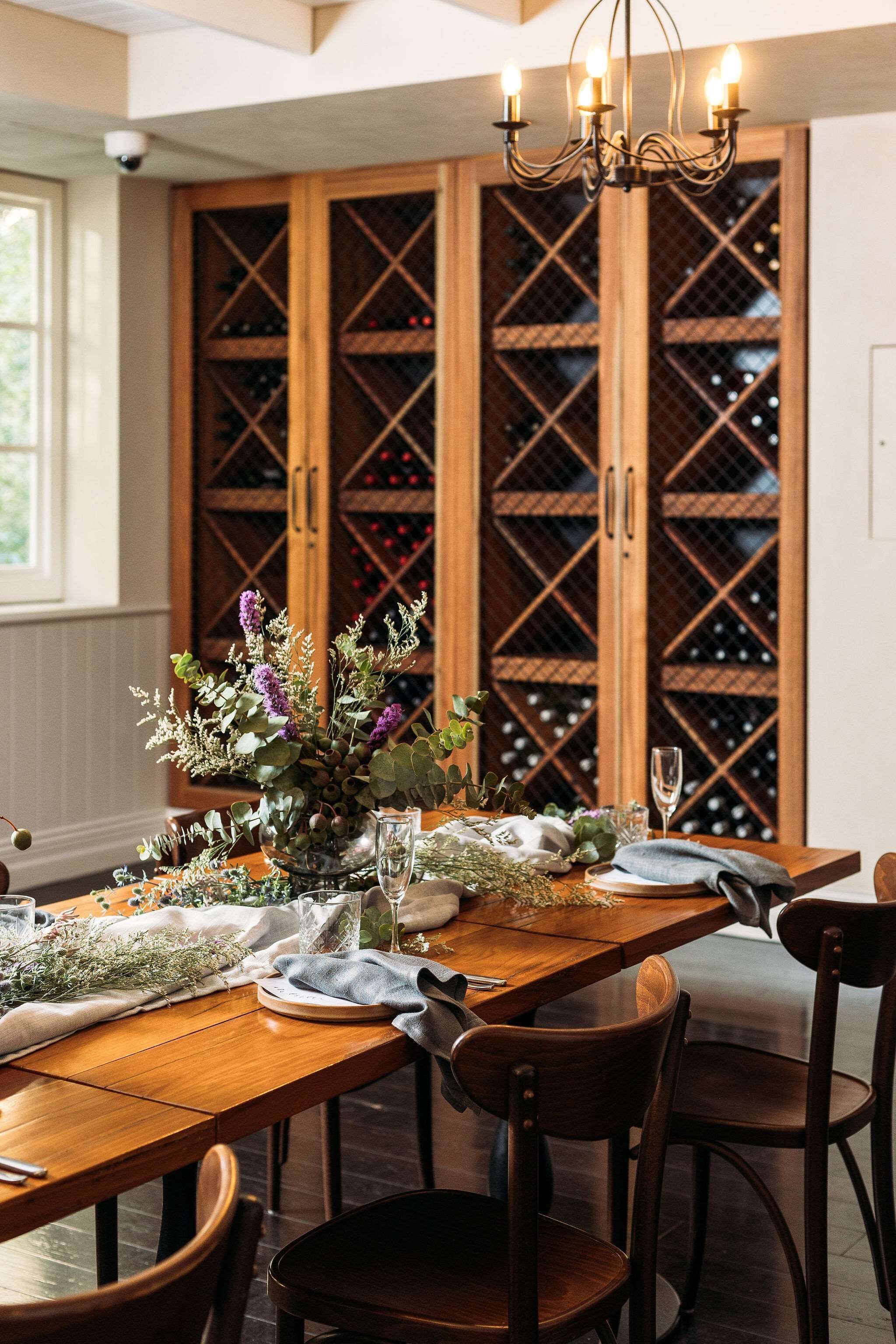 breakfast, lunch, dinner served; french cuisine