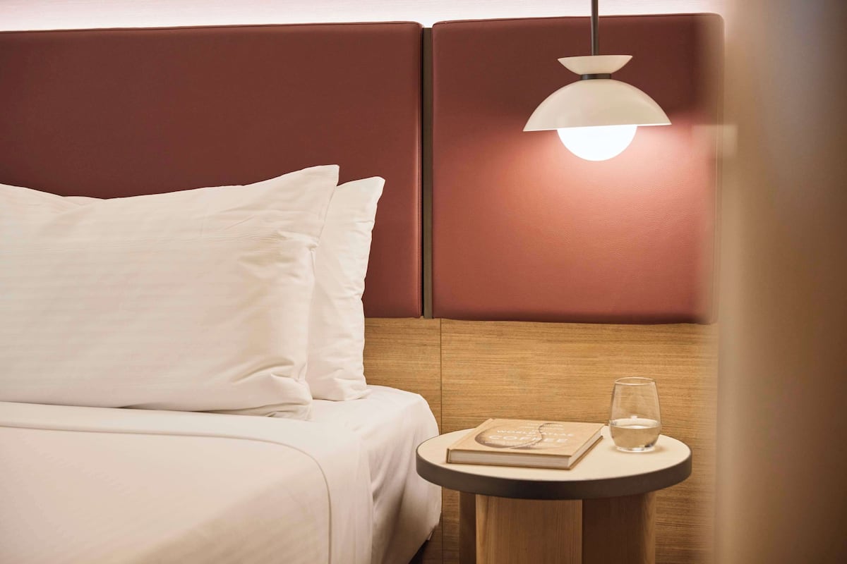 Room, 1 Queen Bed (Atrium) | Premium bedding, minibar, in-room safe, desk