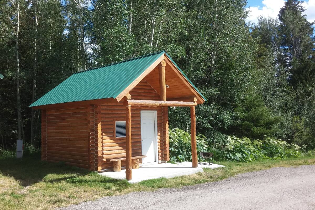 베이직 캐빈, 항구 전망