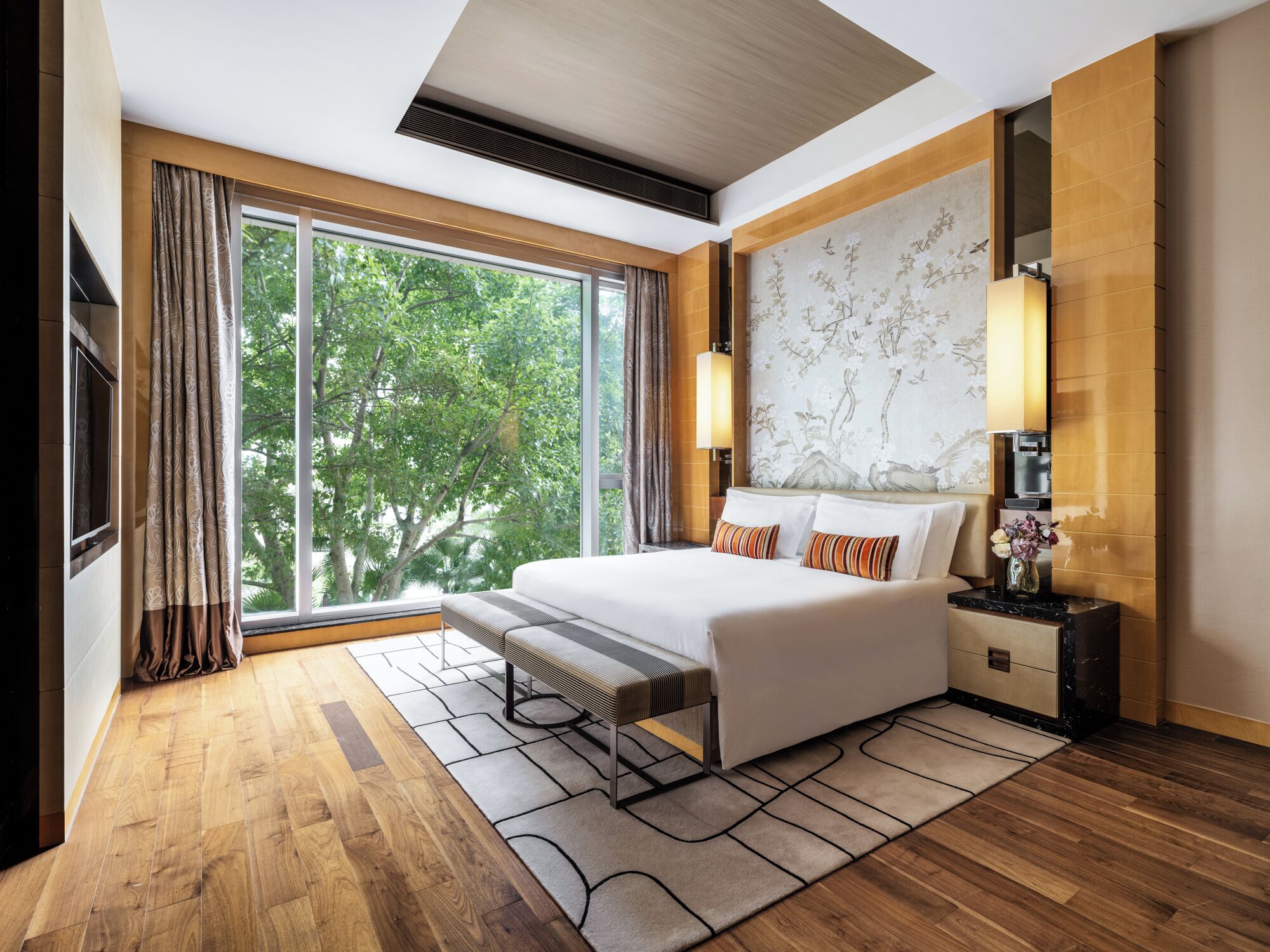 Egyptian cotton sheets, premium bedding, minibar, in-room safe