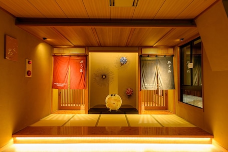 Public bath. Ryokan Suminoyu