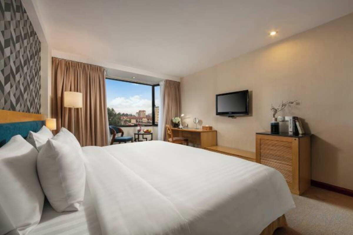 Minibar, in-room safe, desk, blackout drapes