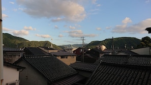 传统客房 (C, Bath Towel, Toothbrush, Resort Fee) | 客房景观