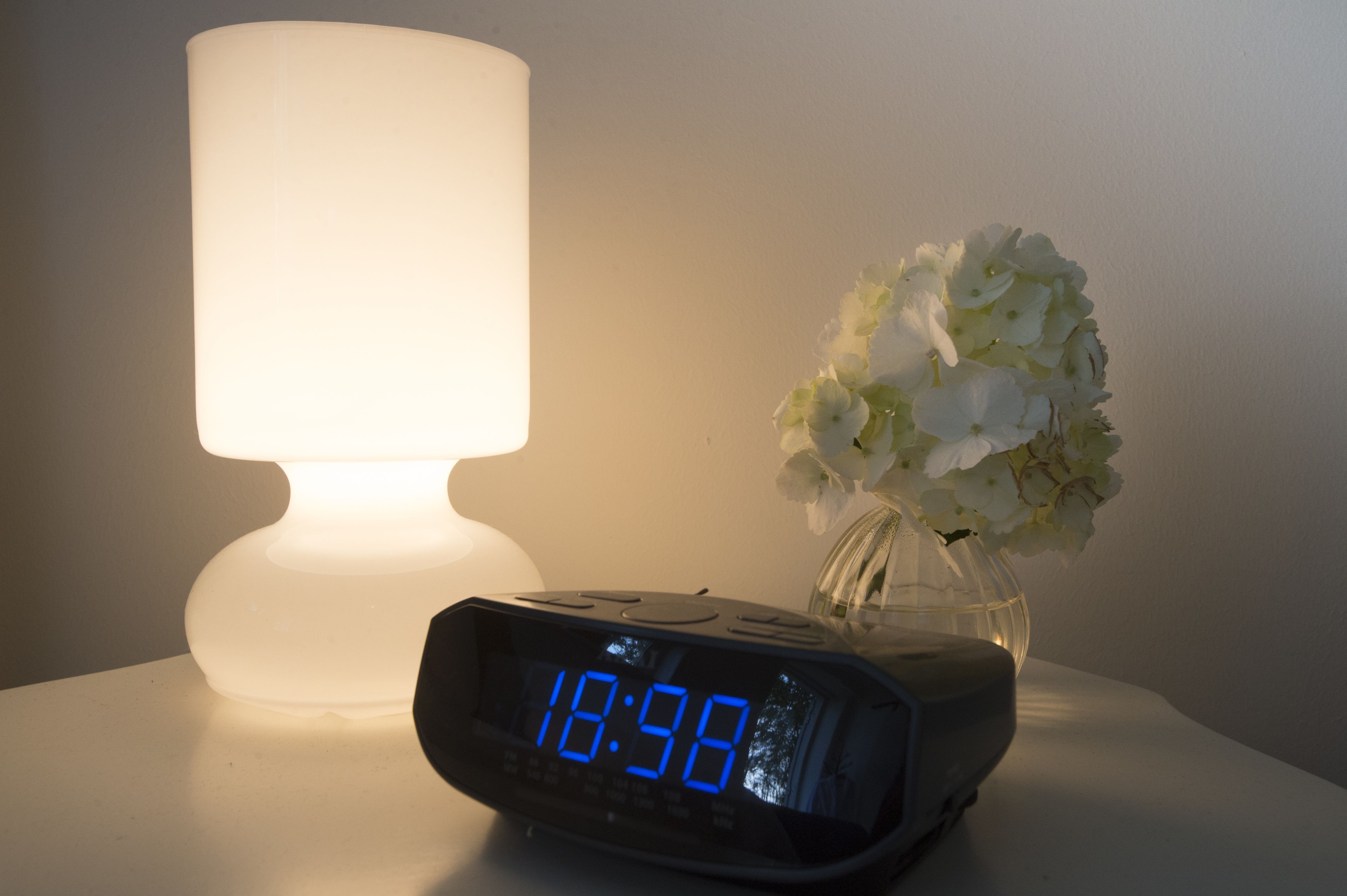 flat-screen tv, dvd player