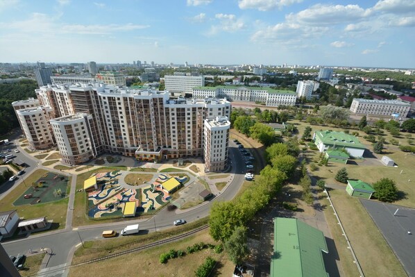 Basic-Apartment, 1 Queen-Bett, Küche (Praspiekt Niezalieznasci, 53) | Terrasse/Patio
