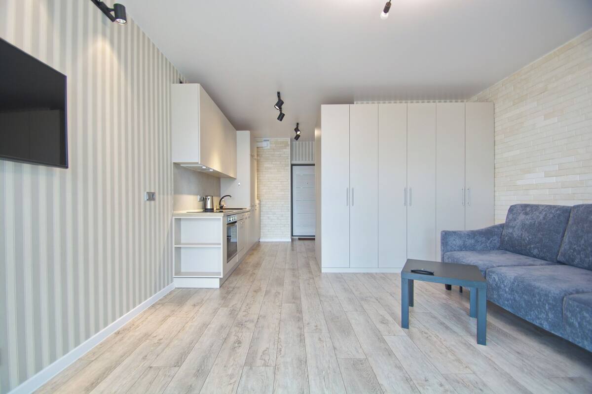 Business Studio, 1 Queen Bed (Brilevskaya, 35-206) | 1 bedroom, individually decorated, individually furnished