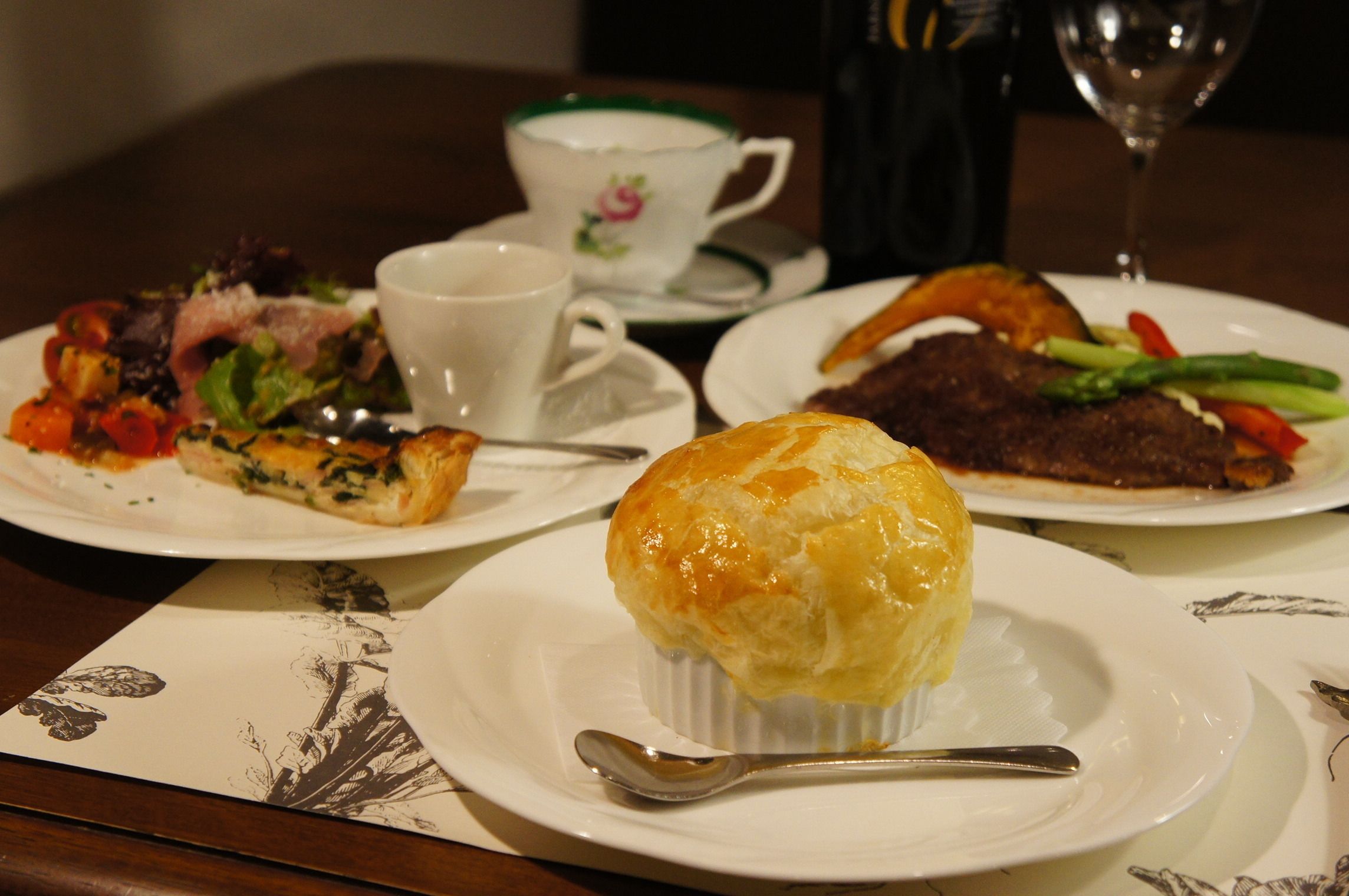 餐飲