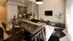 Two Bedroom Residence | 客廳