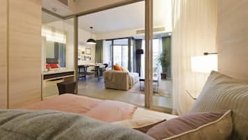 1 bedroom, desk, free WiFi, bed sheets