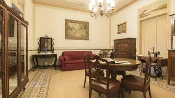 Triple Room | 1 bedroom, premium bedding, desk, soundproofing