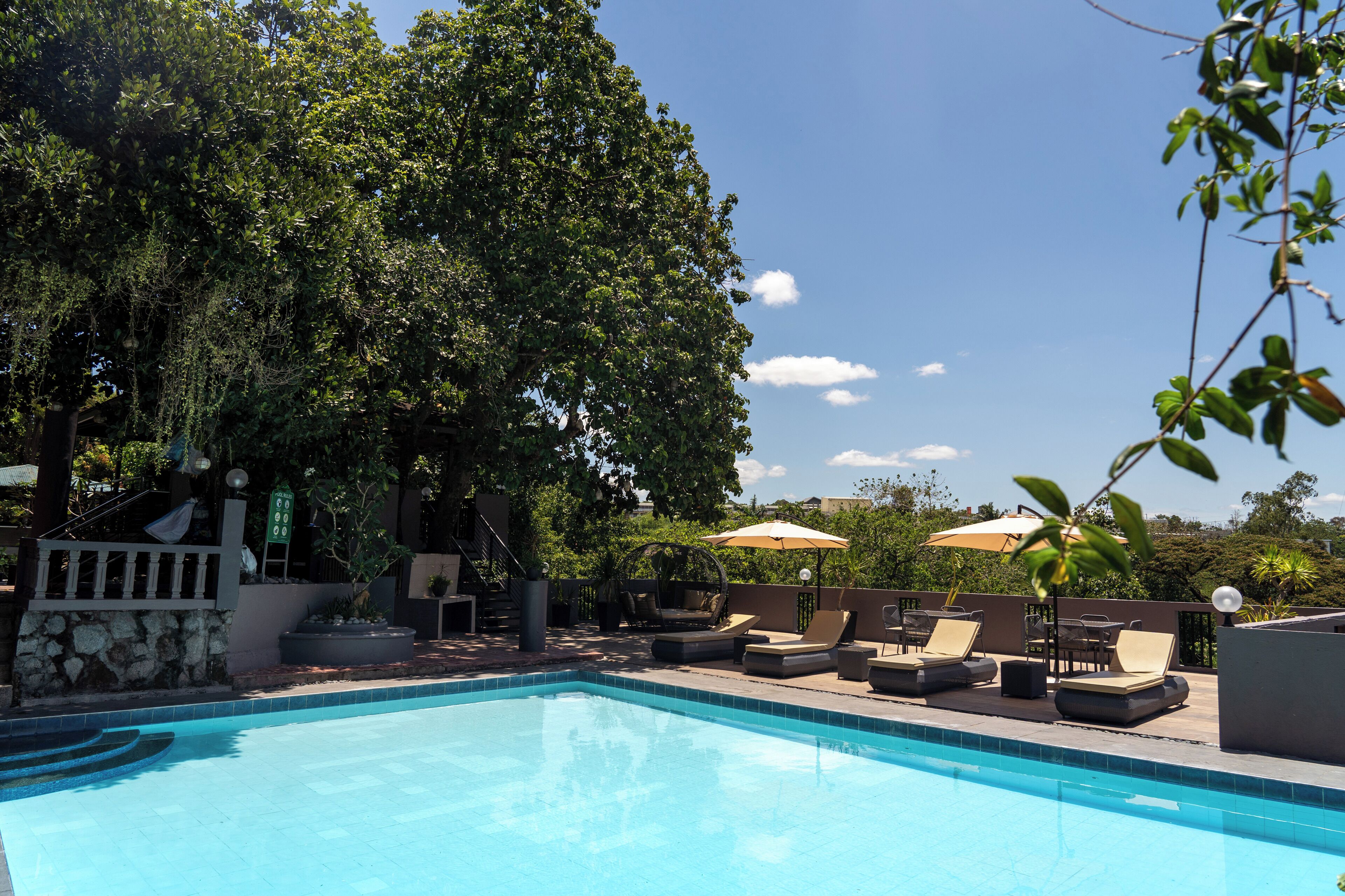 3 piscinas al aire libre, sillones reclinables de piscina