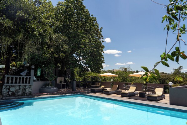 3 outdoor pools, open 8:30 AM to 10:00 PM, sun loungers