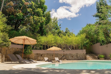 3 outdoor pools, open 8:30 AM to 10:00 PM, sun loungers