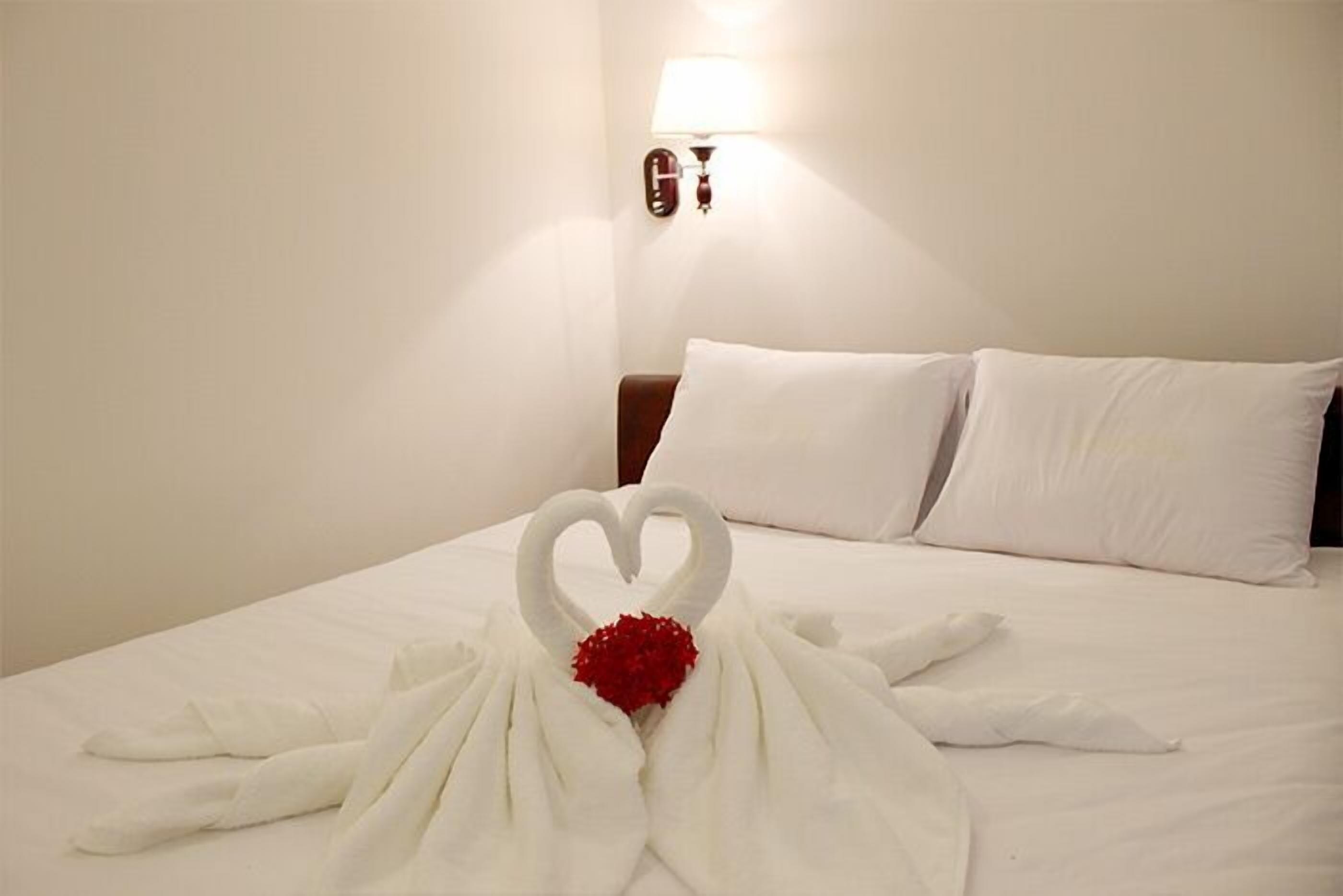 Familierom, kjøkken | Minibar, skrivebord, ekstrasenger (mot et tillegg) og wi-fi (inkludert)