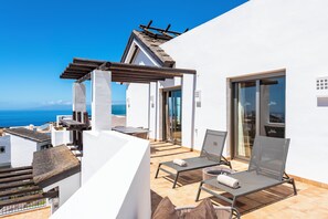 Terrace/patio - Las Terrazas de Abama Suites (Guia de Isora)