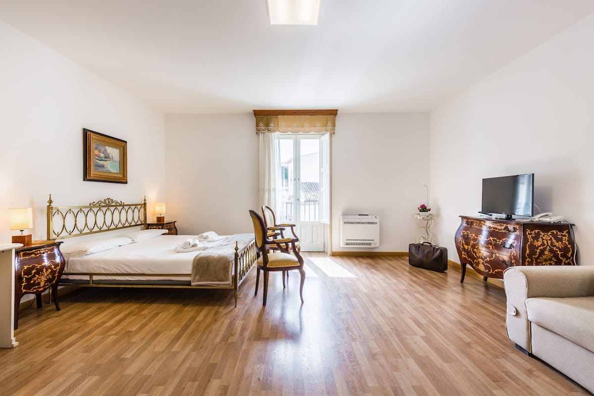 Superior Double Room (Giardino dei Limoni Dolci)