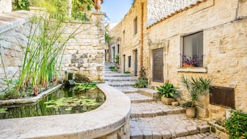 Appartement Supérieur, 1 chambre (Cunzulu) | Vue sur la cour