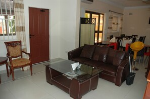 로비 좌석 공간