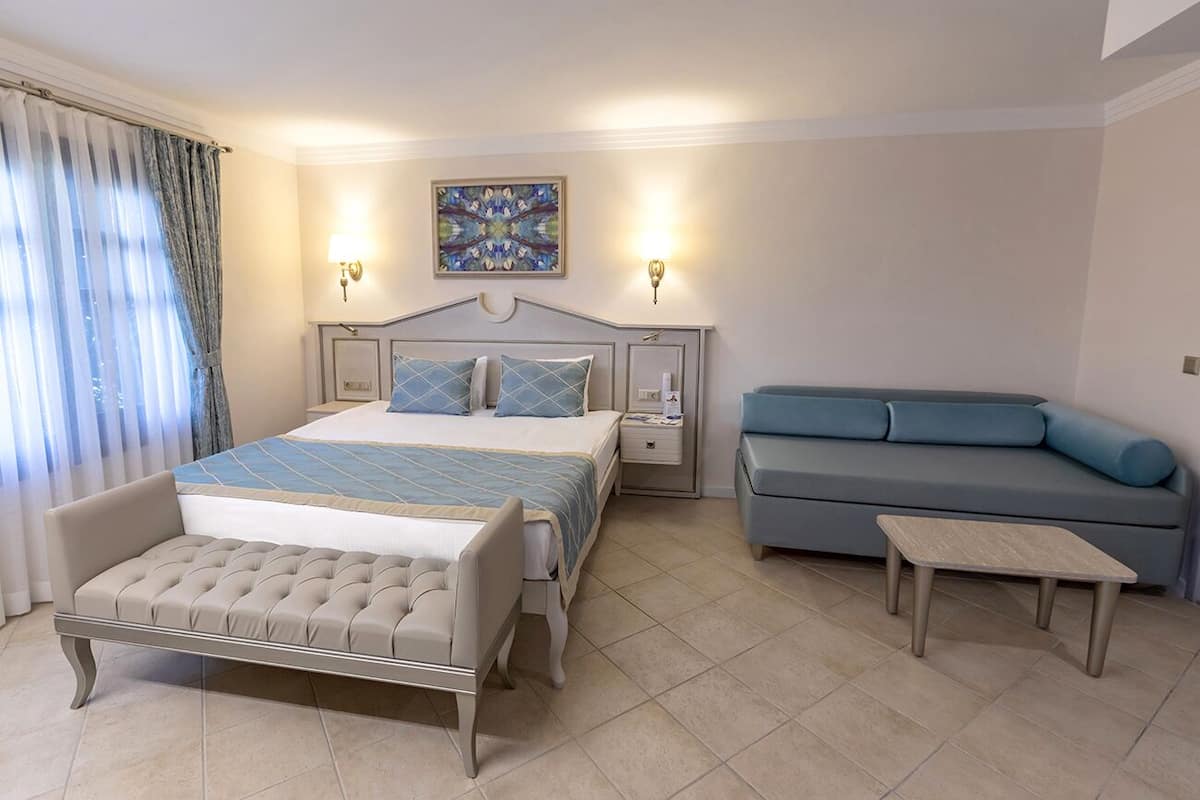 1 chambre, articles de minibar gratuits, coffre-fort, bureau