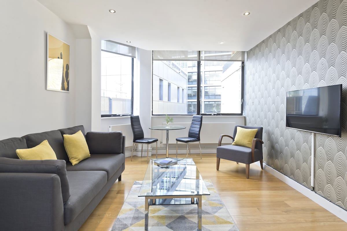 Classic Apartment | Living area