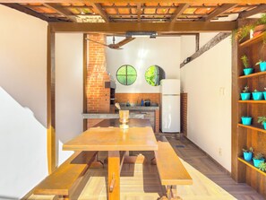 Área de parrillas y picnic