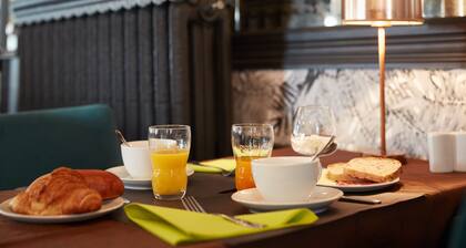 The Originals Boutique, HĂŽtel La Colonne de Bronze