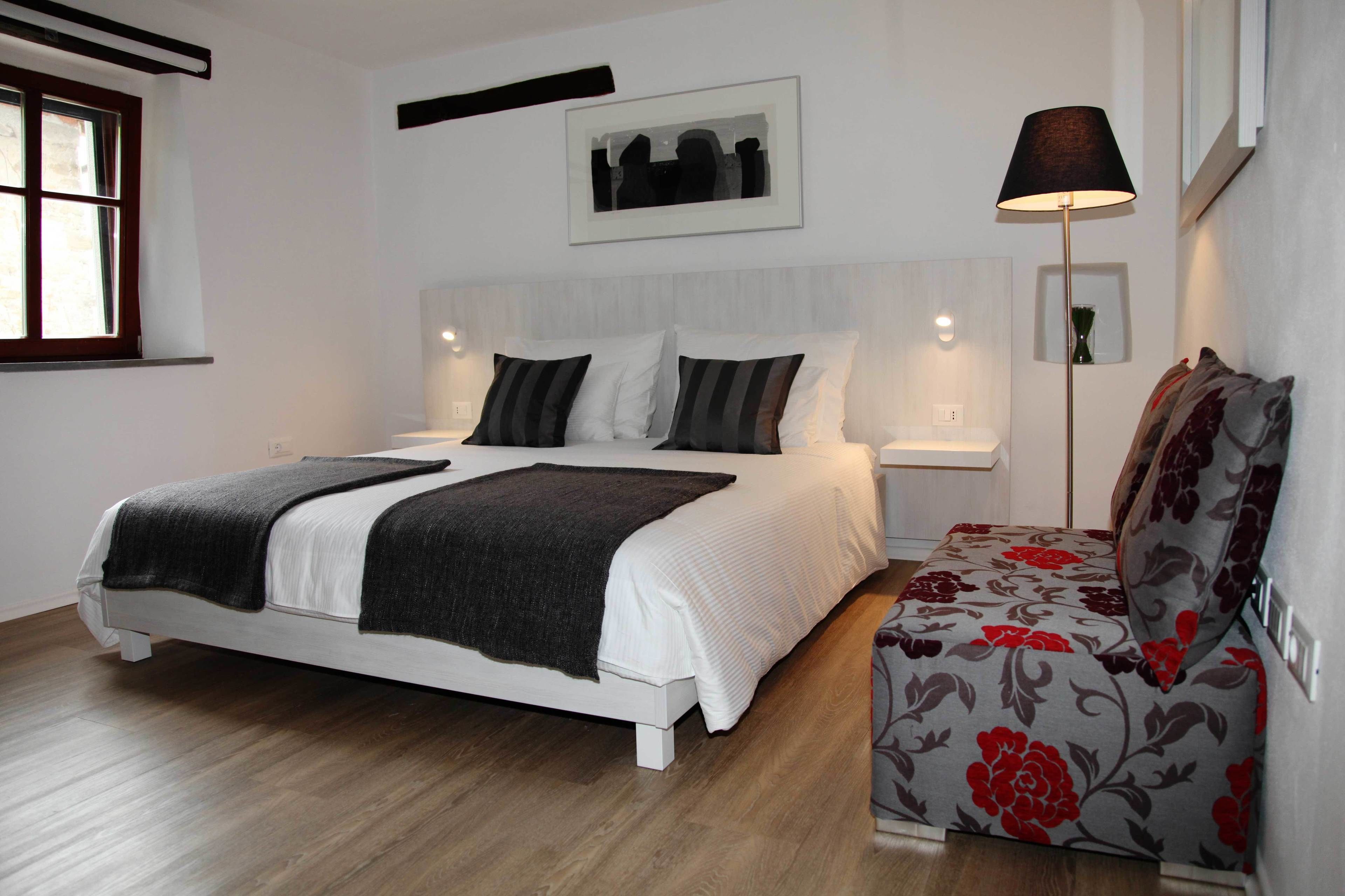 Premium bedding, in-room safe, desk, soundproofing