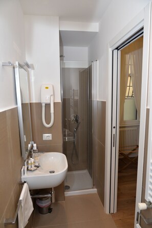 Double or Twin Room (Blue Rose) | Bathroom | Shower, rainfall showerhead, free toiletries, slippers - Little Rose Residence (Rome)