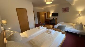 Double Room, 1 King Bed, Hill View