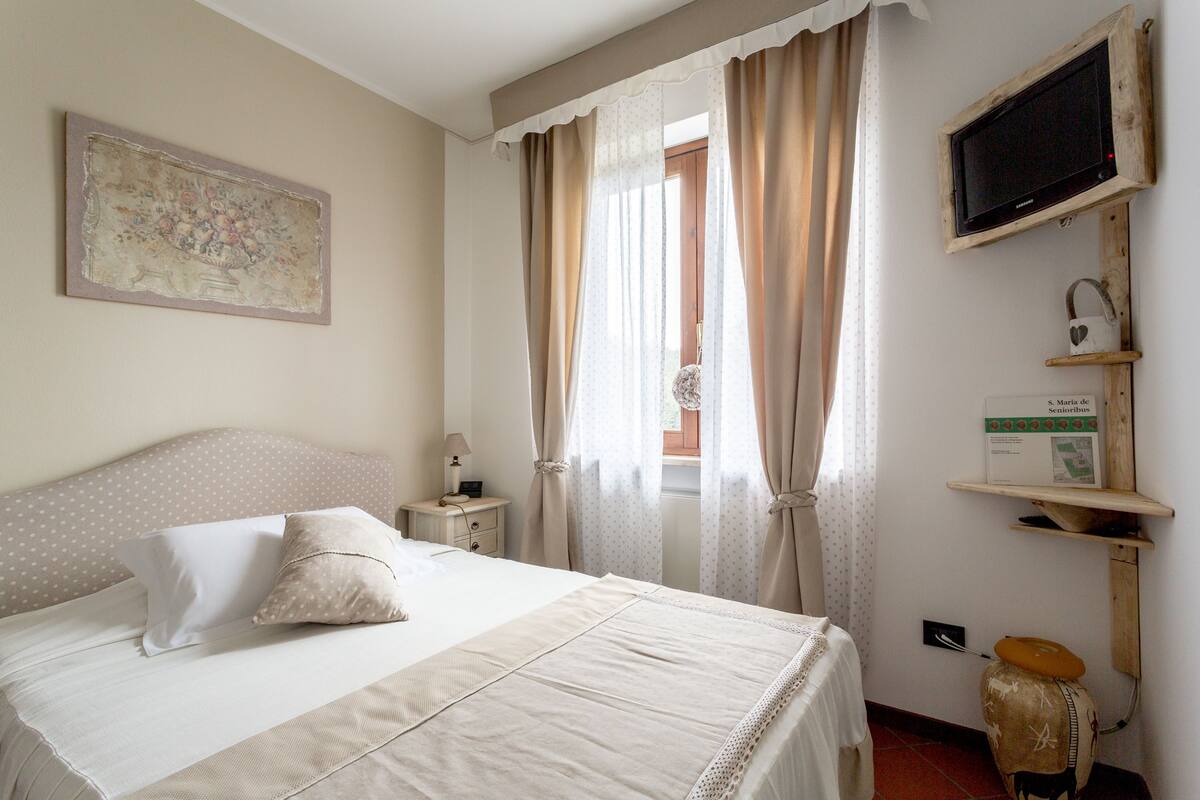 Economy Double Room