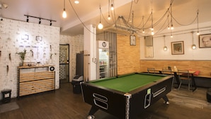 Billiards - The Pause Hostel (Chiang Mai)