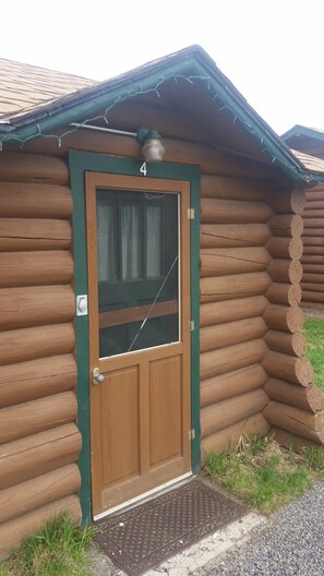 Front of property - Branding Iron Inn (Dubois)