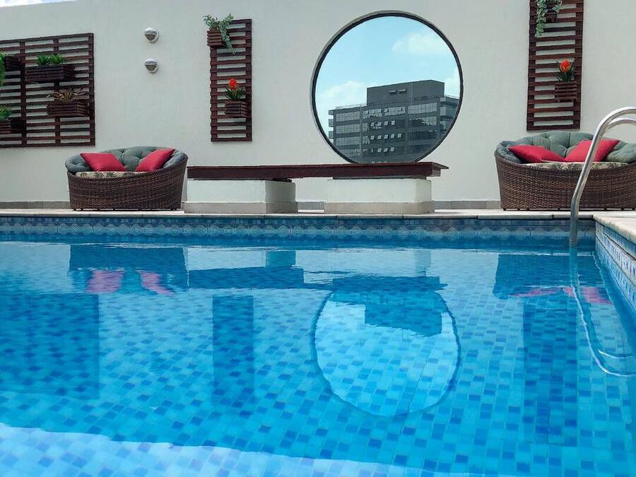 Außenpool, geöffnet von 08:00 Uhr bis 22:00 Uhr, Liegestühle