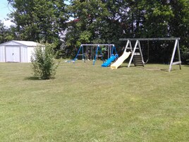 Área de juegos infantiles al aire libre